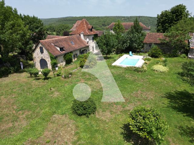 Maison + Gîte Larroque Toirac 306m², 8 pièces, 4 chambres, p. 306m² Larroque Toirac
