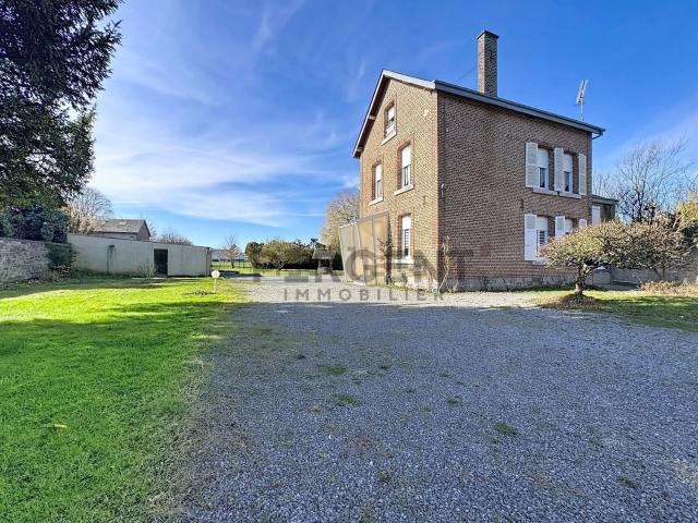 Maison, Givet