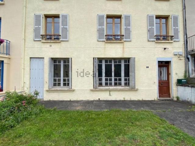 Maison, Giat