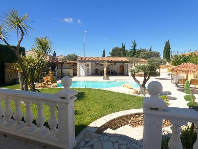 Maison Gignac La Nerthe 6 pièce s 248 m2