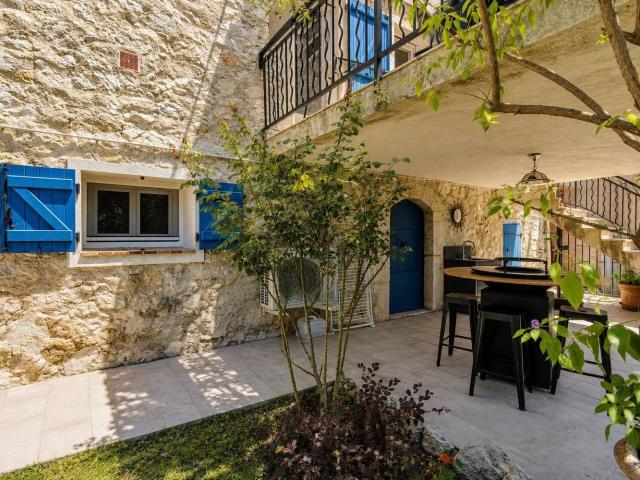 Maison, Gilette