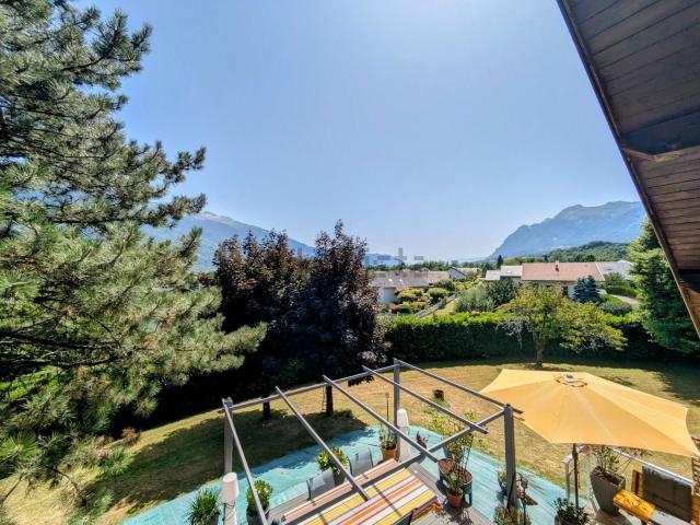 Maison, Gilly sur Isère