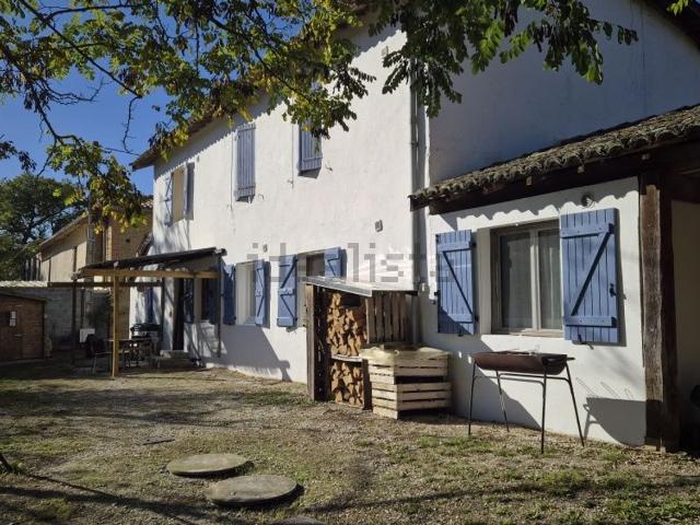Maison, Giroussens