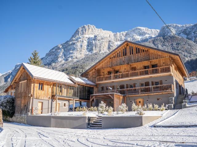 Maison, Glières Val de Borne