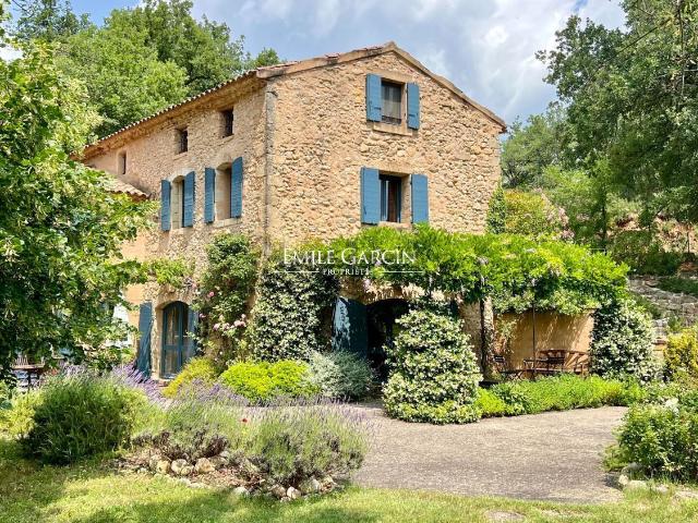 Maison, Grambois