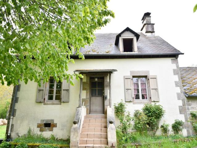 Maison. Grange.Annexe.Terrain