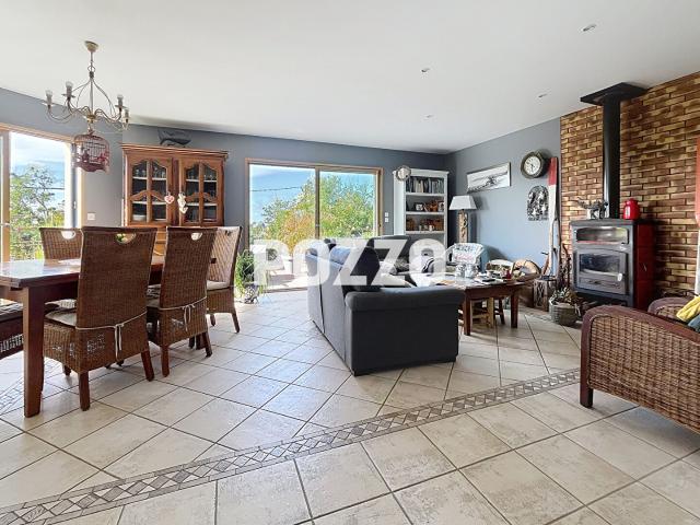 Maison Granville 6 pièces 136m2 et gite F3: 56m2 Terrain 1508 m2