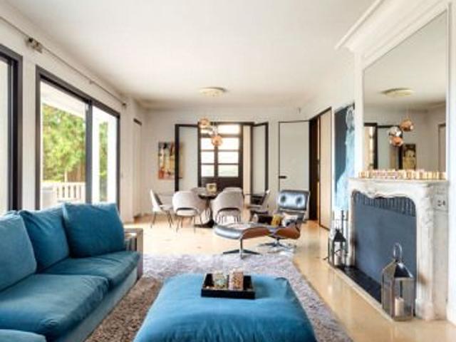 Maison • Gressets Centre Garenne Bechevet