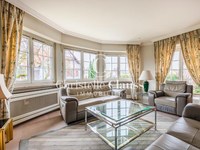 Maison 6 pièce s 149 m2 avec piscine