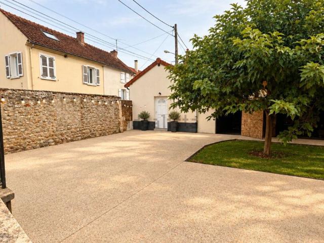 Maison, Grisy Suisnes