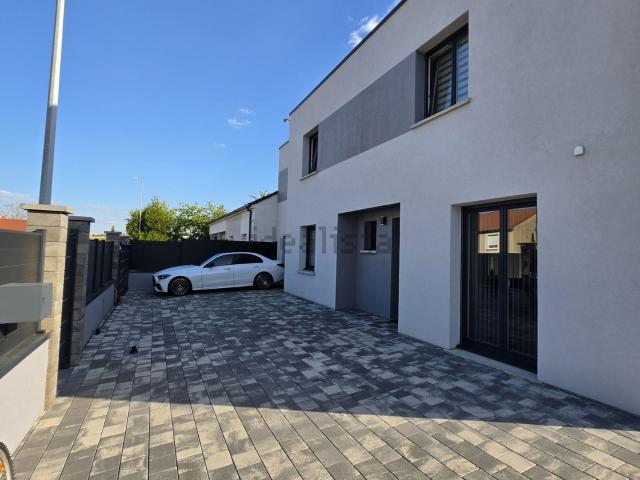 Maison, Guénange