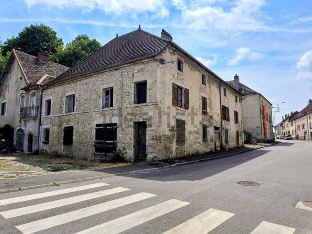 Maison, Gy