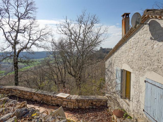 Maison d’architecte atypique en lisière de forêt Piscine, te. 140m² Beauville