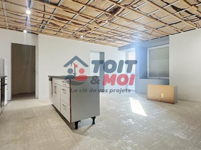 Maison d’environ 160 m2 à terminer selon vos envies Garage