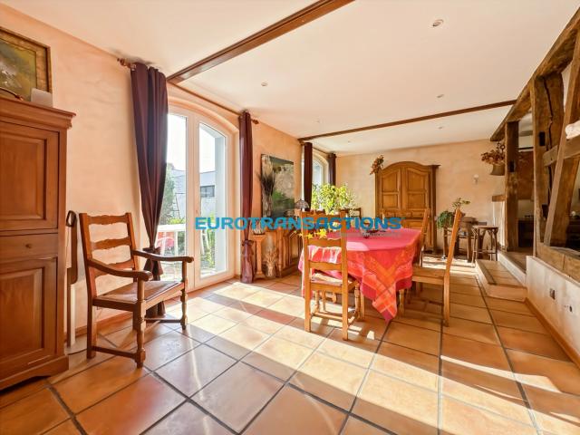 Maison d’exception de 199,27 m² sur un parc de 22 ares – DPE B –