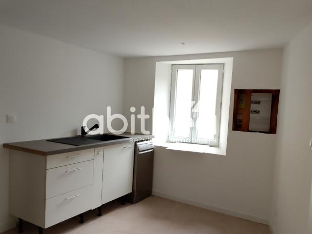 Maison d habitation a louer de 77 m2