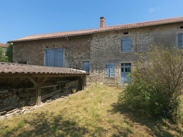 Maison, Dournazac