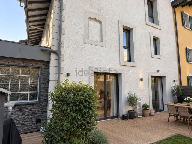 Maison, Douvaine