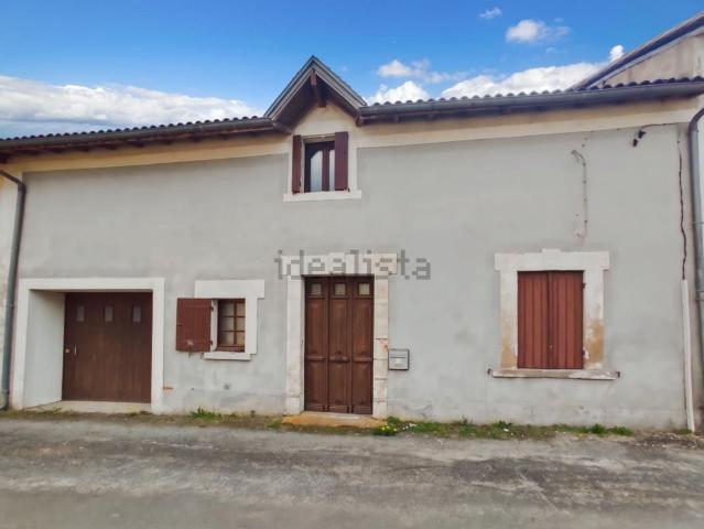 Maison, Douzillac