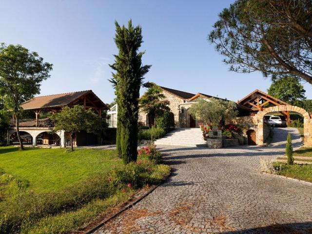 Maison, Domérat
