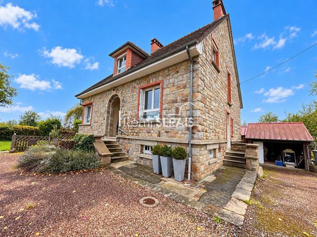 Maison, Domfront en Poiraie
