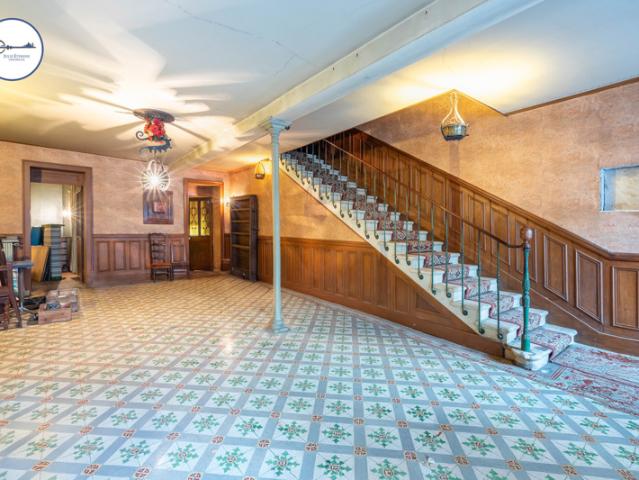 MAISON DOMPAIRE 21 PIECES 365 m2