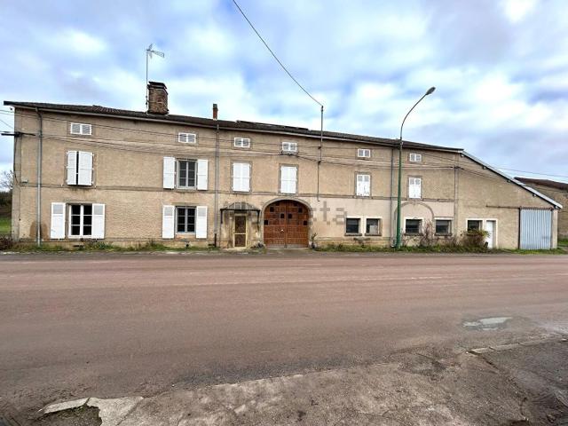 Maison, Dompaire