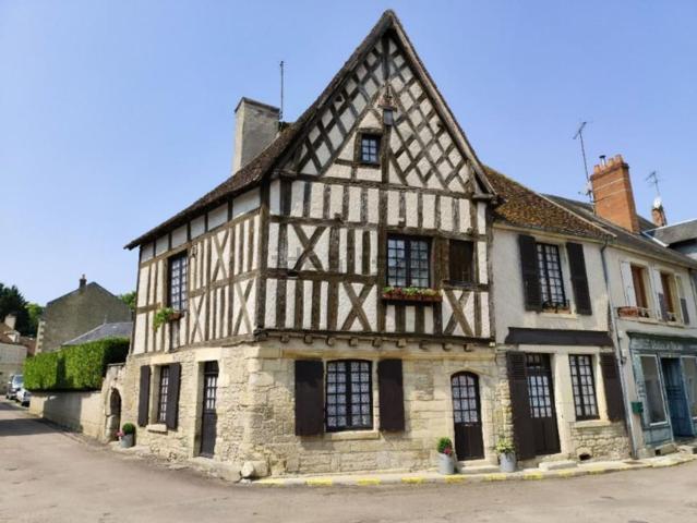 Maison, Donzy