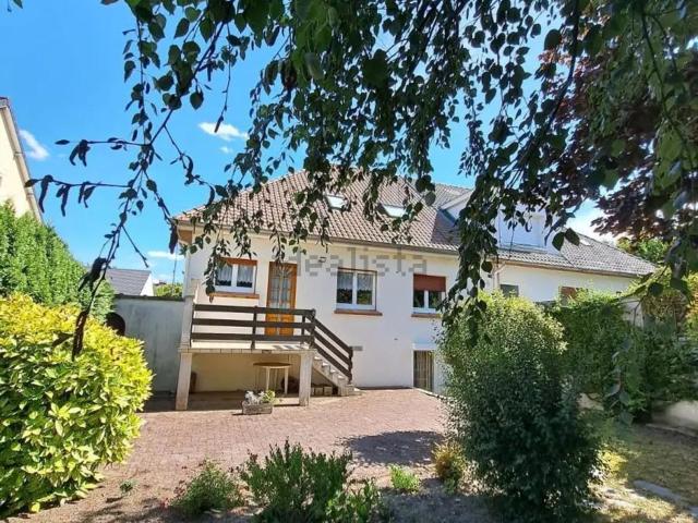 Maison, Dainville