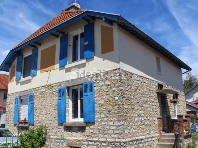 Maison, Damparis