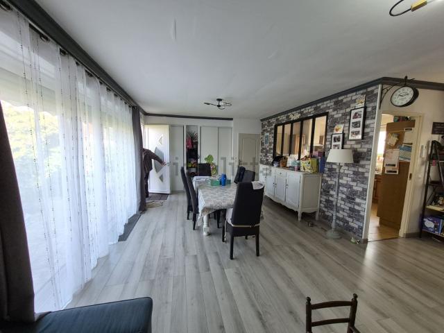 Maison, Dangé Saint Romain
