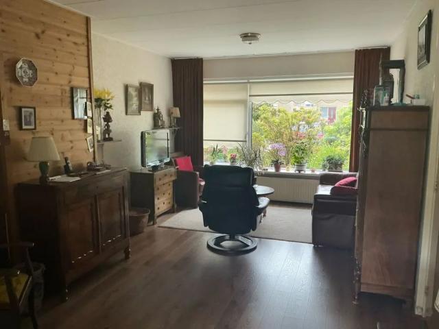 Maison d'angle Preistingestraat 12, Steenwijk À louer