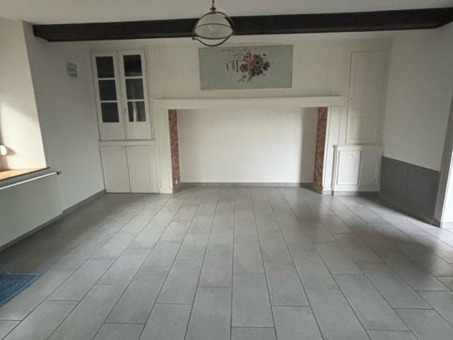 Maison dans bourg tous commerces
