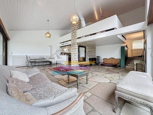 Maison d'architecte 195m² 7 pièces