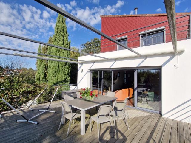 Maison d'architecte 7 pièces 173 m² centre ORTHEZ 173m² Orthez