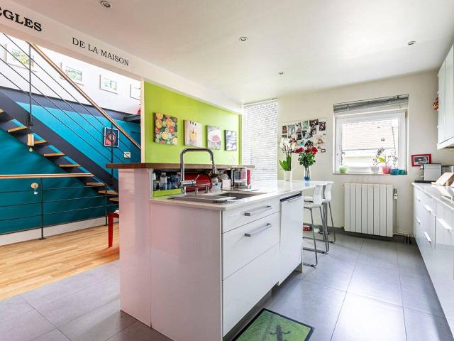 Maison d'architecte 8 pièces avec jardin et studio indépendant