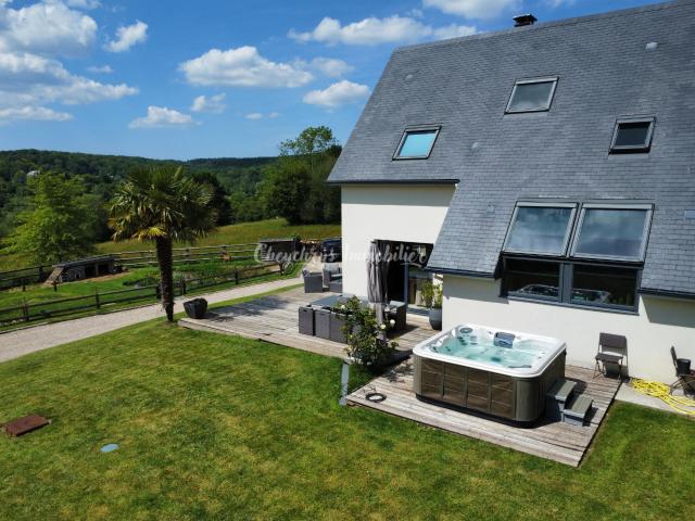 Maison d'architecte contemporaine de 2006 avec Vue Dégagée