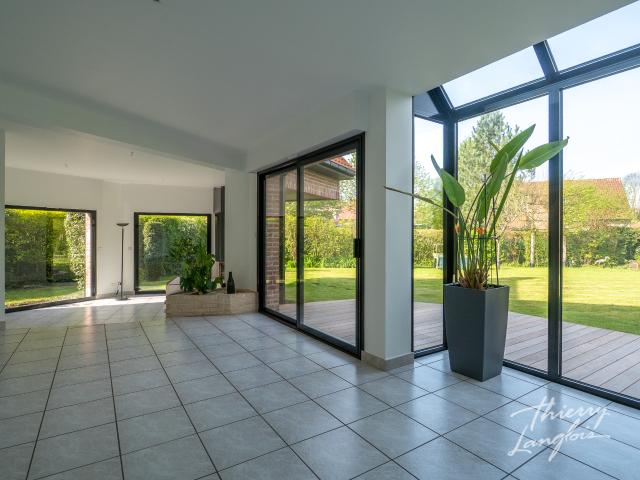 MAISON D'ARCHITECTE AU COEUR DE SAINGHIN EN MÉLANTOIS