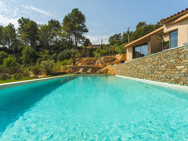 Maison d'architecte avec vue contemplative
