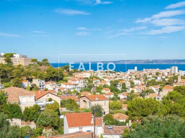 Maison d'architecte avec vue mer Roucas Blanc Marseille 7e