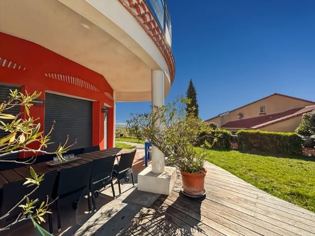 Maison d'architecte avec vue panoramique à Chanturgue 265