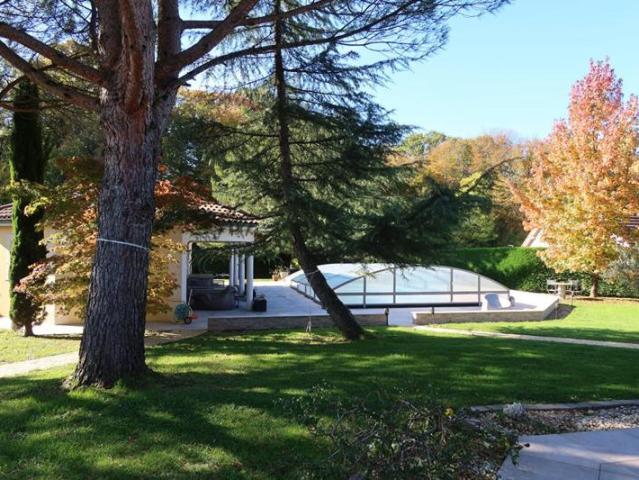 Maison d'architecte Besancon 6 pièce s 220 m2