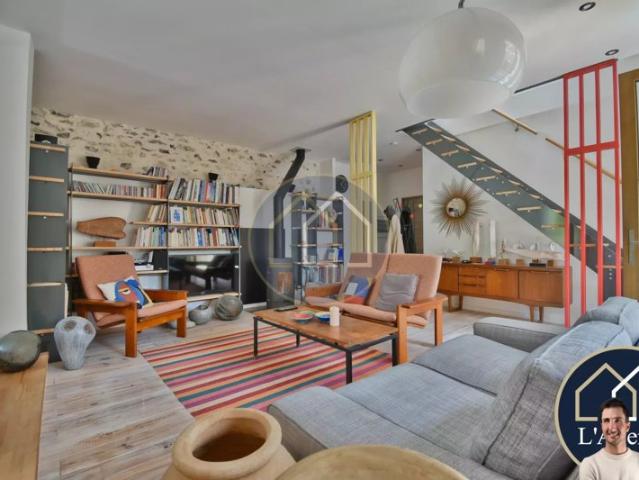MAISON D'ARCHITECTE DE 115m2, 4 CHAMBRES, JARDIN EXPOSE SUD, GARAGE