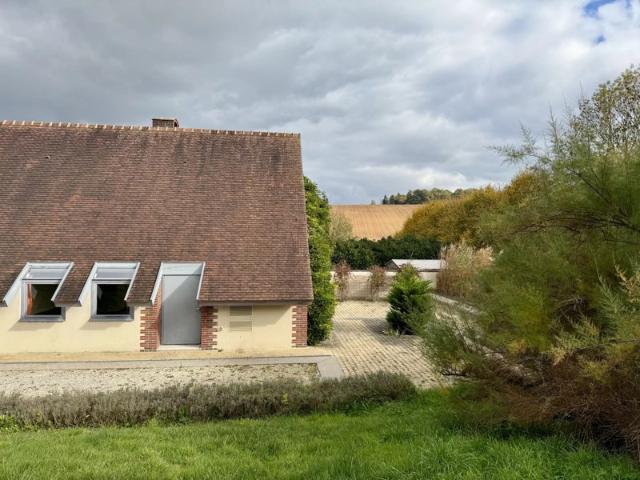 Maison d'Architecte de plain pied / 7P 242m²
