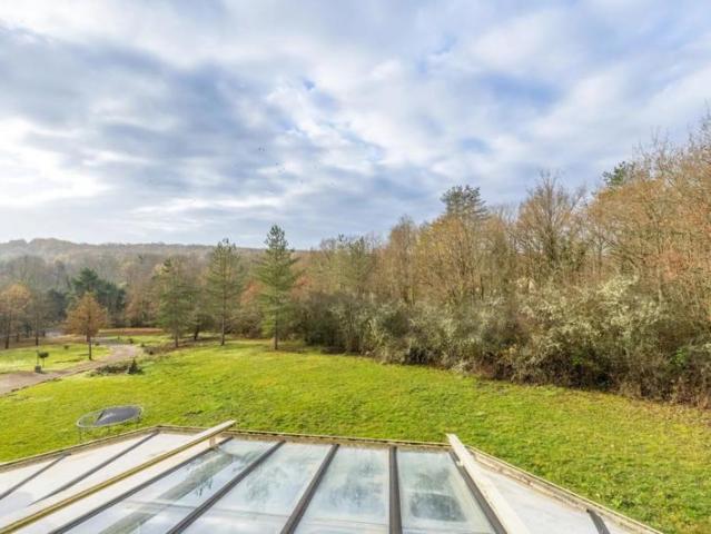 Maison d'architecte exceptionnelle, piscine et parc