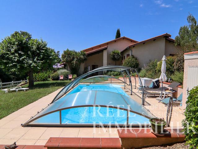 Maison d'architecte familiale parc arboré et piscine
