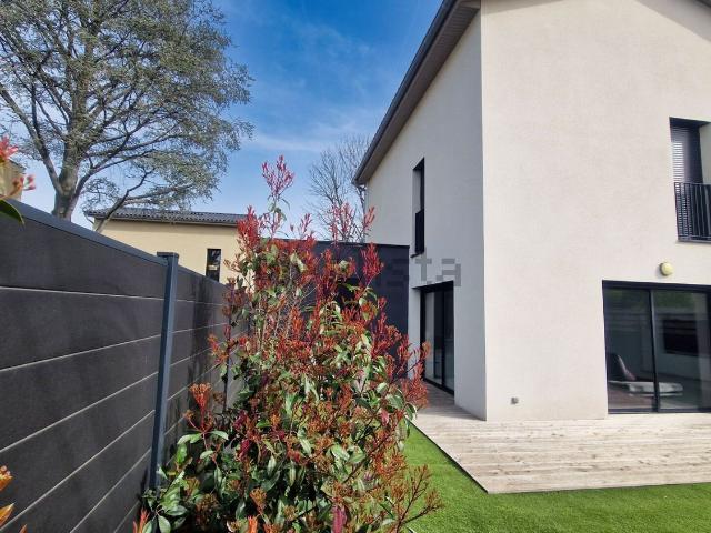 Maison, Dardilly