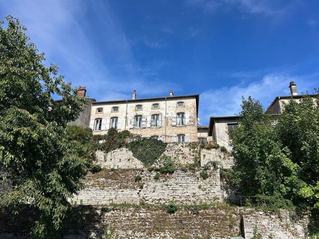 Maison, Darney