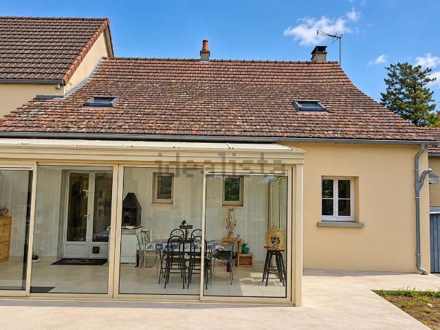 Maison, Deux Chaises