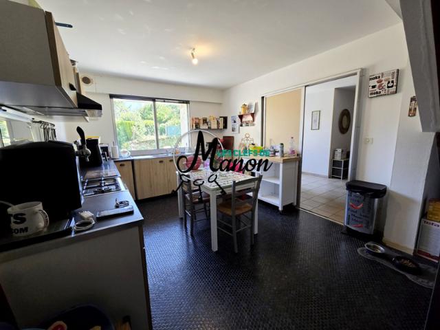 Maison deux chambres un bureau à BESSINES SUR GARTEMPE